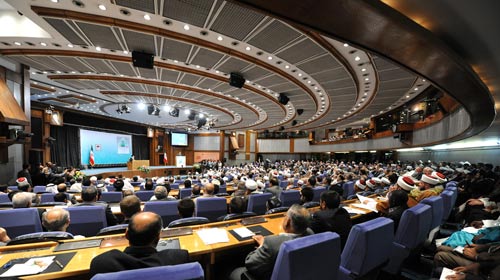 مؤتمر الصحوة الإسلامية يواصل أعماله لليوم الثاني بطهران