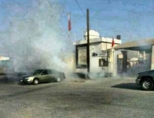 استهداف مدرسة ومسكن لآسيويين في سترة بالقنابل الدخانية