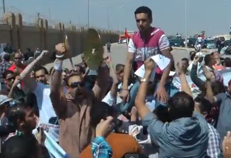 تنحي قاضي إعادة محاكمة الرئيس المصري المخلوع