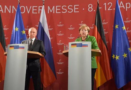 بوتين يدعو الى وقف العنف في سورية