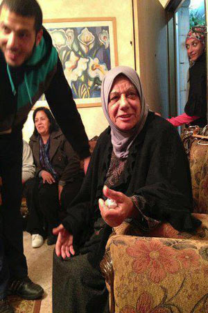 فرحة فلسطينية بانتصار الأسير &rsquo;العيساوي&rsquo;