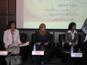 الثورات العربية لم تعط المرأة حقوقها.. وفي سوريا&rsquo;زواج السترة&rsquo; سوق نخاسة