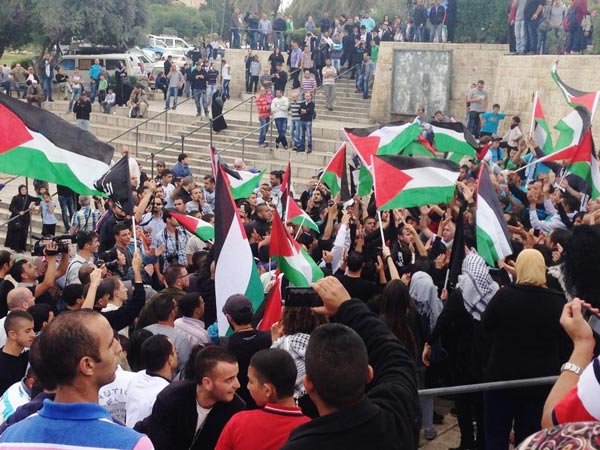 الفلسطينيون يحيون ذكرى النكبة الـ65