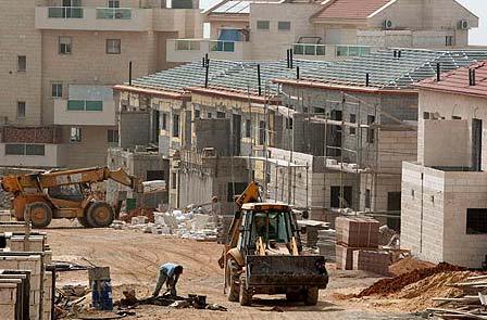 العدو يوافق على بناء 296 وحدة سكنية داخل مستوطنة في الضفة الغربية 