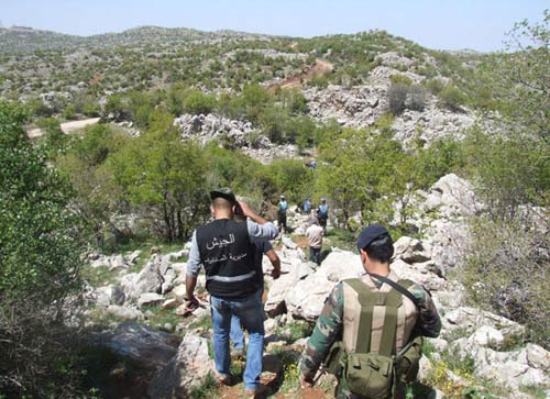 فريق من اليونيفيل والجيش اللبناني يتفقد مكان الخرق الإسرائيلي في مزارع شبعا