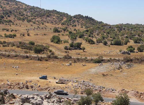 فريق من اليونيفيل والجيش اللبناني يتفقد مكان الخرق الإسرائيلي في مزارع شبعا