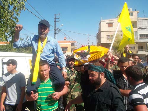 حزب الله شيّع الشهيدين عباس حمود وأحمد الديراني بمشاركة شعبية حاشدة