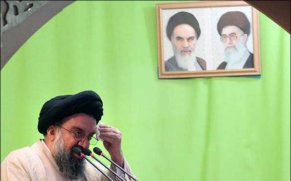 تظاهرات حاشدة في إيران رفضاً لانتهاك حرمة المقدسات