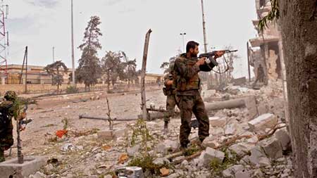 مسلحو القصير في أوضاع حرجة وانتقال المعارك إلى الشمال