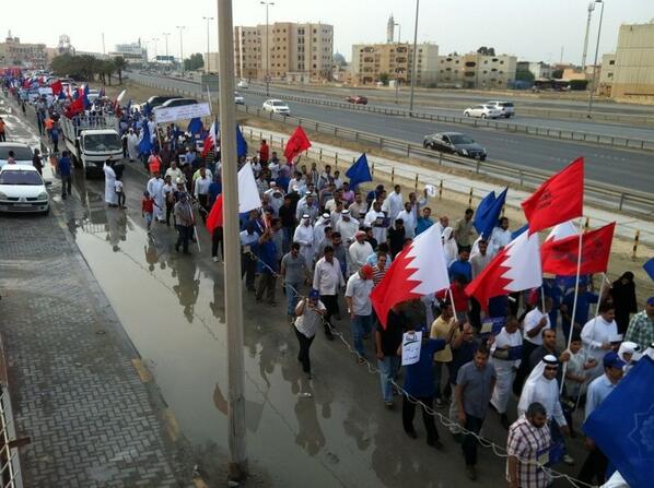 مسيرات بحرينية حاشدة في عيد العمال العالمي