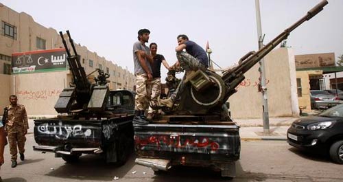 ليبيا.. استمرار حصار وزارتين رغم &rsquo;العزل&rsquo;