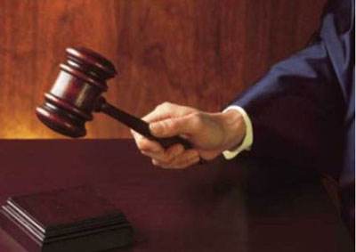 العدو الصهيوني يقتحم نابلس فجراً