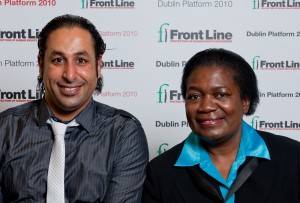 اعتقال حقوقي بحريني والقبض على مسحوبة جنسيته