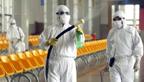 الفيروس &rsquo;التاجي&rsquo; قد ينتقل بين البشر