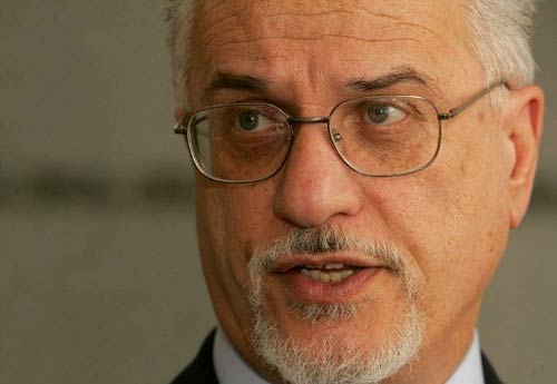 العراق يتوعد &rsquo;كردستان&rsquo; بوقف مبيعاته النفطية الى تركيا