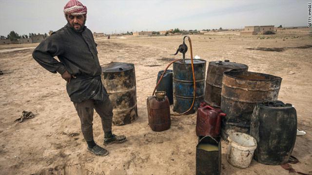 نهب الآبار والمنشآت النفطية السورية