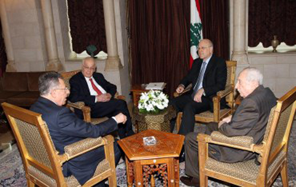 ميقاتي يجتمع برؤساء الحكومات السابقين