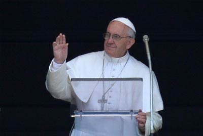 بابا الفاتيكان يدعو إلى إقامة الصلوات من أجل سورية الحبيبة
