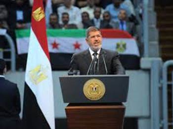اضاع مرسي البوصلة باستعدائه لسوريا مرسي: من ضحالة الرؤية إلى الكارثة السياسية