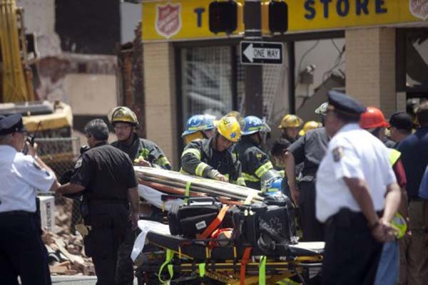 ستة قتلى و13 جريحا حصيلة في انهيار مبنى في فيلادلفيا