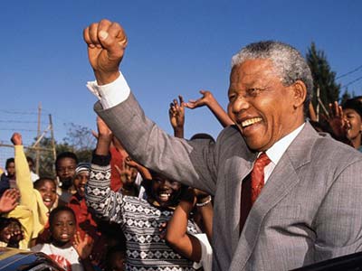 وفد &rsquo;المعارضة&rsquo; البحرينية من جنوب أفريقيا: نشارك مانديلا نهجه السلمي 