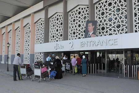 استهداف مطار دمشق الدولي بقذائف الجماعات المسلحة استهداف محيط مطار دمشق الدولي بقذائف هاون