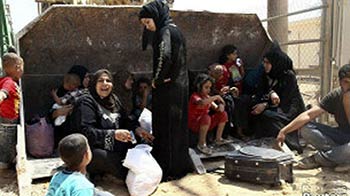 فتيات للبيع ... منسيات النزوح السوري