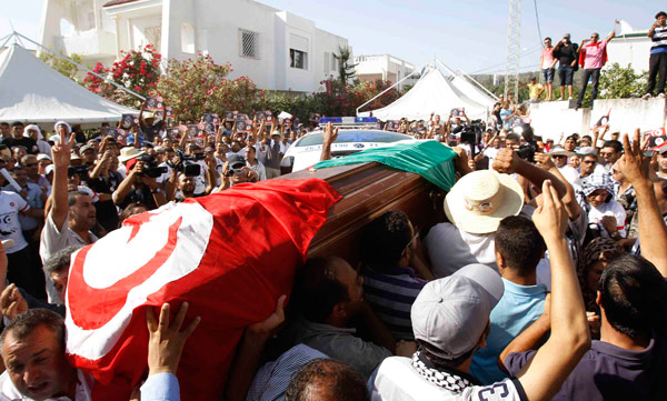 تونس تُشيّع البراهمي