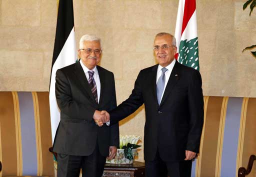 سليمان وعباس يؤكدان على حياد اللاجئين الفلسطينيين