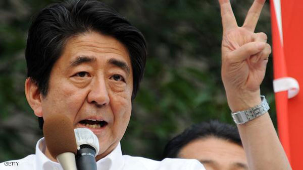 شينزو ابيه يفوز بالانتخابات في اليابان