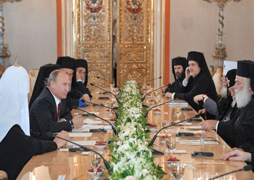 بوتين حذر من انتهاك حقوق الأقليات الدينية في الشرق الأوسط
