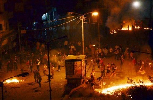 25 مصابا في انفجار أمام قسم شرطة في المنصورة المصرية