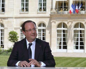 
هولاند يزور فلسطين المحتلة نهاية 2013