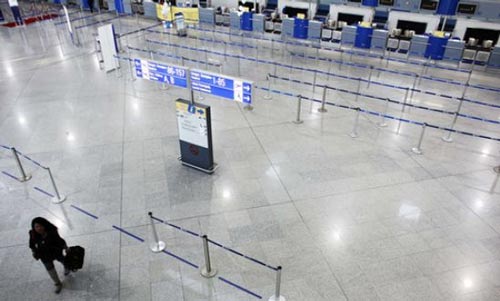 اليونان على مشارف الإنفجار 