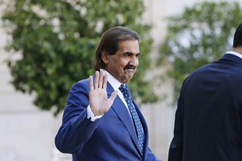 هل  سيسلك أمير قطر  طريق والده فيما يتعلق بسورية؟