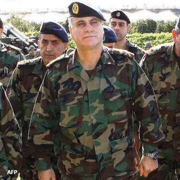 ما هو مخرج التمديد لقائد الجيش؟