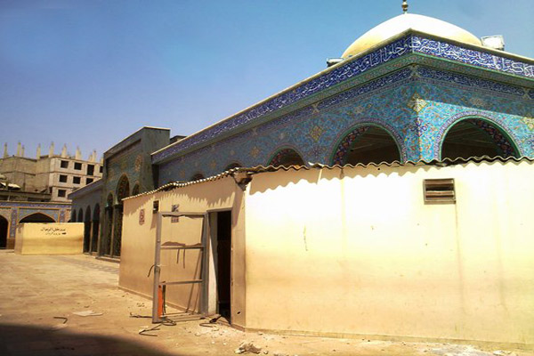 مسلحون يقصفون مقام السيدة زينب (ع) 