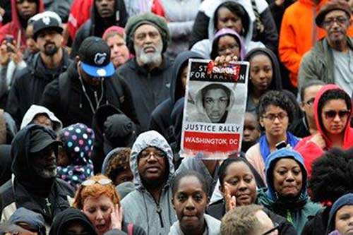 أنصار تريفون مارتن ينظمون تظاهرات في مئة مدينة اميركية