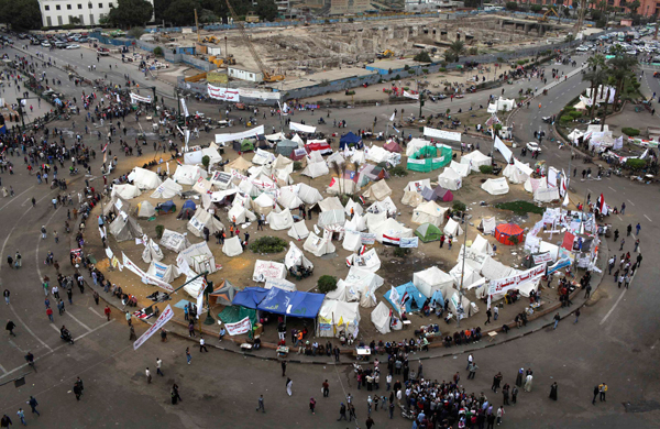 البرادعي نائباً للرئيس والببلاوي رئيساً للحكومة