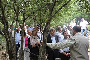 مسؤول العلاقات العربية في حزب الله يستقبل في مليتا وفد اللقاء المشرقي للدفاع عن سوريا 