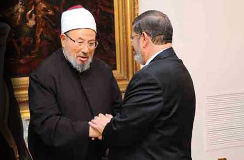 القرضاوي يؤكد وجوب مقاتلة من &rsquo;خرج على مرسي&rsquo;