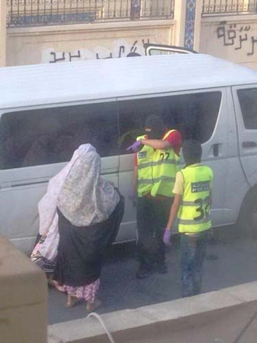  قوات النظام البحريني تعتلي أسطح المنازل في &rsquo;سترة&rsquo; وتنكّل بأهلها