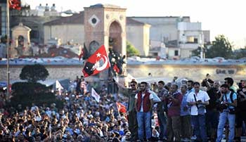 الشرطة التركية تحتجز 30 شخصاً مناهضين للحكومة