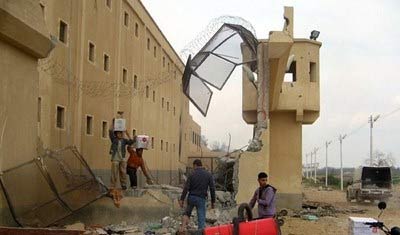 مصر.. مقتل 24 جندياً في كمين شمال سيناء