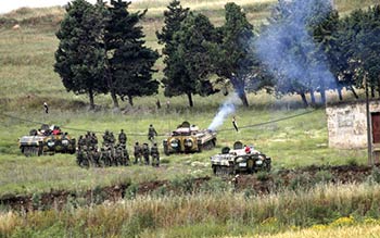 الجيش السوري يضغط على المسلحين في ريف اللاذقية