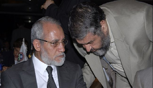 تأجيل محاكمة مبارك بتهمة التواطؤ بقتل متظاهرين الى 14 ايلول/سبتمبر