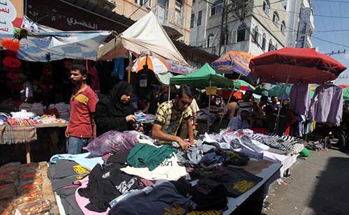 الحصار وقضية الاسرى ينغصان فرحة العيد على اهل غزة 