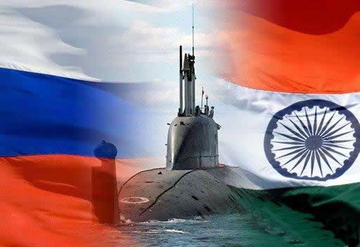 انفجار في غواصة هندية على متنها 18 بحارا وسقوط قتلى