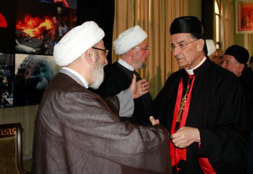 حشود رسمية معزية بتفجيري الرويس وطرابلس