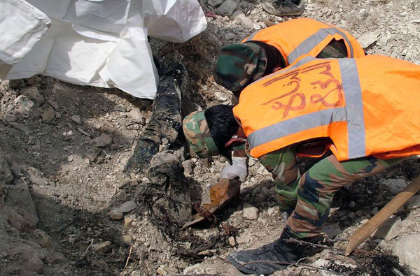 &rsquo;مقبرة جماعية&rsquo; جديدة في ريف اللاذقية